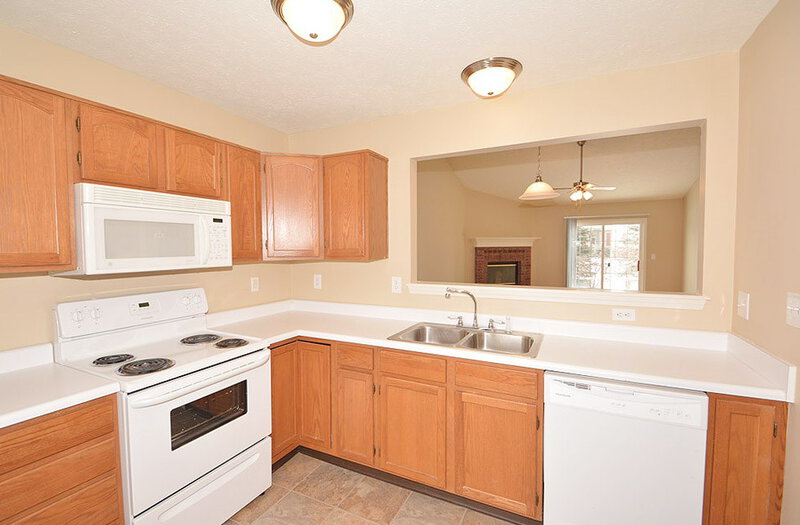 1,490/Mo, 16623 Yeoman Way Westfield, IN 46074 Kitchen View 5