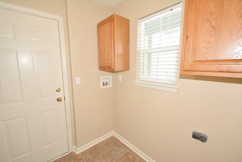 1,490/Mo, 16623 Yeoman Way Westfield, IN 46074 Laundry View