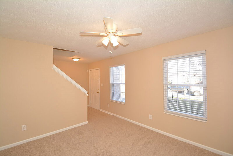 2,110/Mo, 3225 Weller Dr Indianapolis, IN 46268 Living Room View
