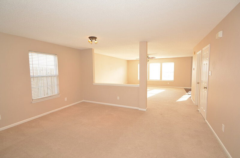 2,170/Mo, 10299 Brushfield Ln Fishers, IN 46038 Living Room View 4