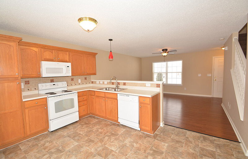 1,810/Mo, 5540 Wild Horse Dr Indianapolis, IN 46239 Kitchen View