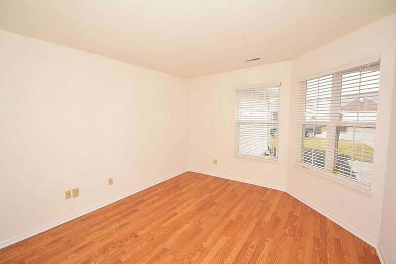 1,765/Mo, 7963 Dillon Pl Indianapolis, IN 46236 Office View