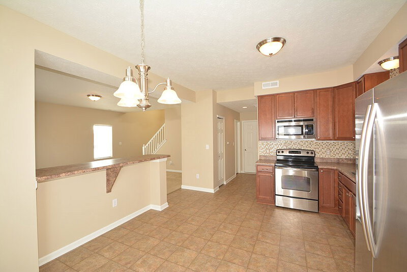 1,625/Mo, 3260 Enclave Crossing Greenwood, IN 46143 Kitchen View 6