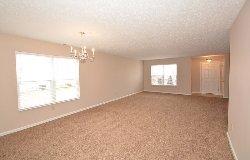 2,305/Mo, 8119 Crumwell Dr Avon, IN 46123 Dining Living Room View