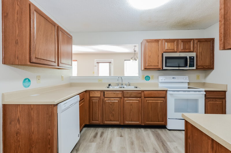 1,725/Mo, 10985 Glenayr Dr Camby, IN 46113 Kitchen View 2