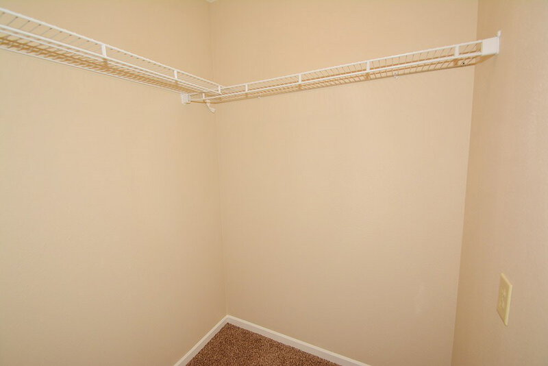 1,490/Mo, 67 Frostwood Ln Greenwood, IN 46143 Master Closet View