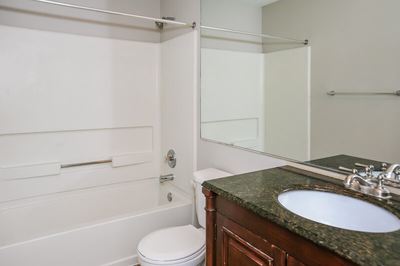 1,830/Mo, 635 Rocky Meadow Dr Greenwood, IN 46143 Bathroom View