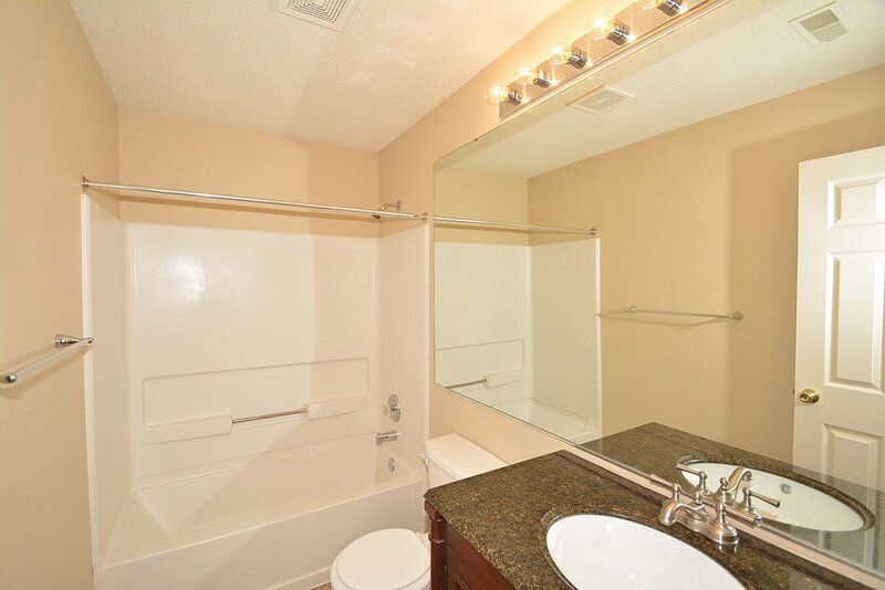 1,590/Mo, 635 Rocky Meadow Dr Greenwood, IN 46143 Bathroom View