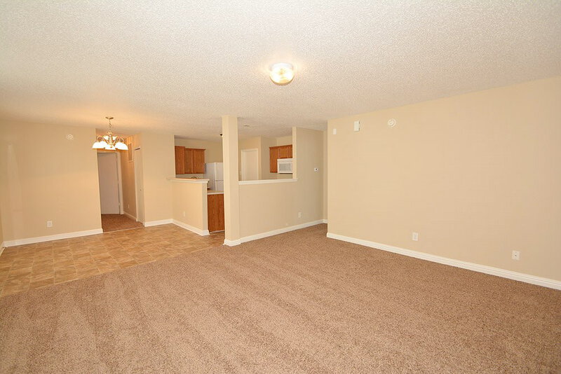 1,565/Mo, 12677 Loyalty Dr Fishers, IN 46037 Family Room View 4
