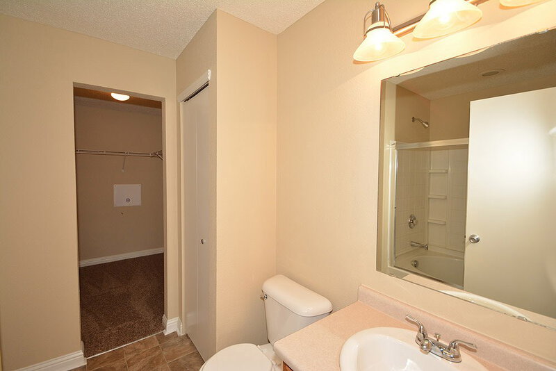 1,565/Mo, 12677 Loyalty Dr Fishers, IN 46037 Master Bathroom View