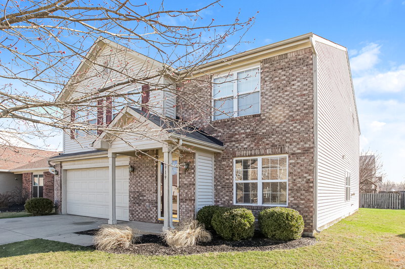 2,270/Mo, 6919 N Karnes Dr McCordsville, IN 46055 Front View