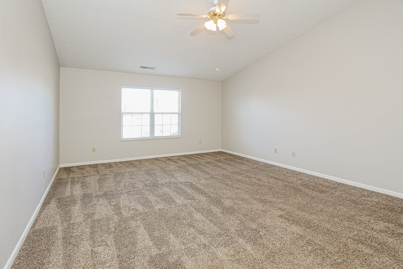 2,270/Mo, 6919 N Karnes Dr McCordsville, IN 46055 Main Bedroom View 2