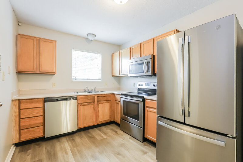 1,785/Mo, 7710 Sergi Canyon Dr Indianapolis, IN 46217 Kitchen View