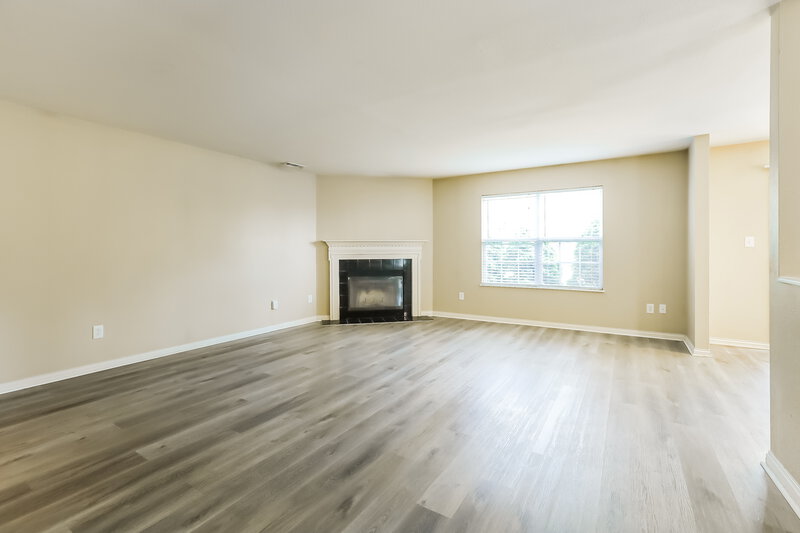 2,335/Mo, 4768 Beach Club Dr Westfield, IN 46062 Living Room View 2