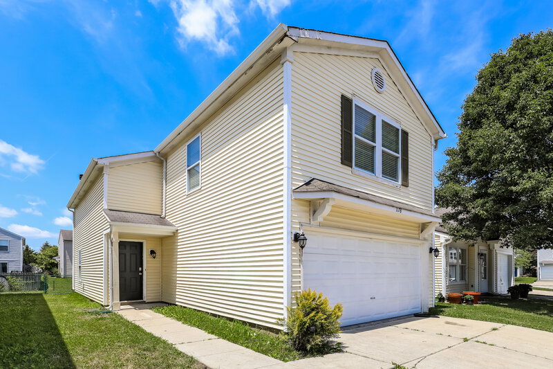 1,870/Mo, 1178 Kenwood Dr Greenwood, IN 46143 Front View