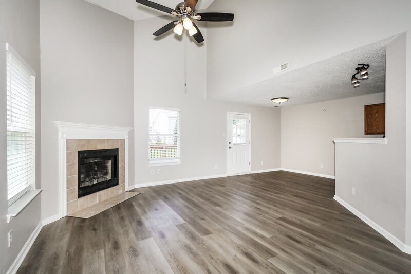 1,870/Mo, 1178 Kenwood Dr Greenwood, IN 46143 Living Room View
