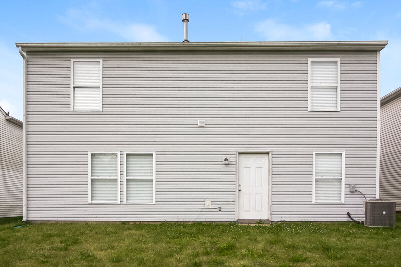 2,090/Mo, 2023 Orchid Bloom Dr Indianapolis, IN 46231 Rear View