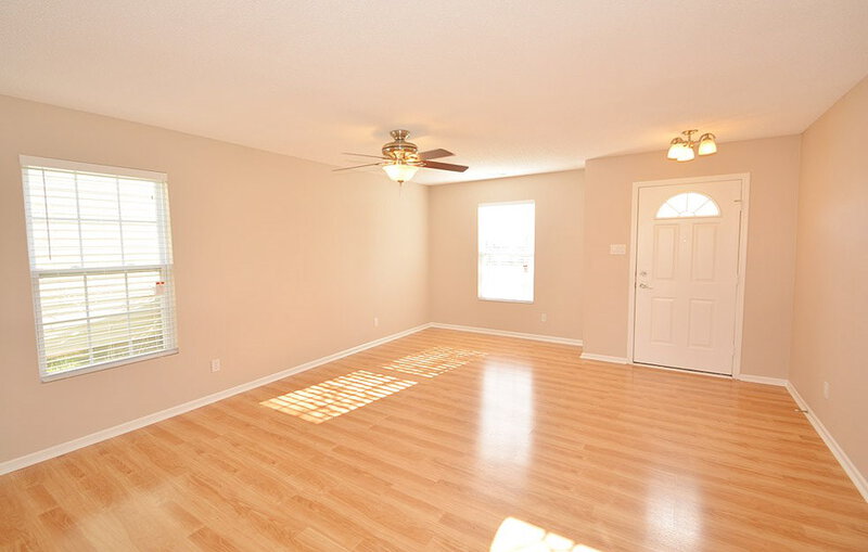 1,710/Mo, 15131 Clear St Noblesville, IN 46060 Living Room View