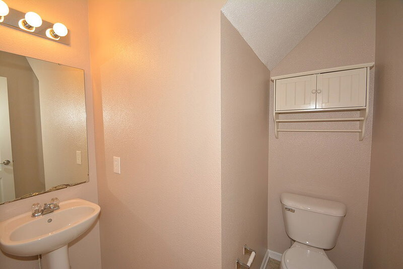 1,710/Mo, 15131 Clear St Noblesville, IN 46060 Bathroom View