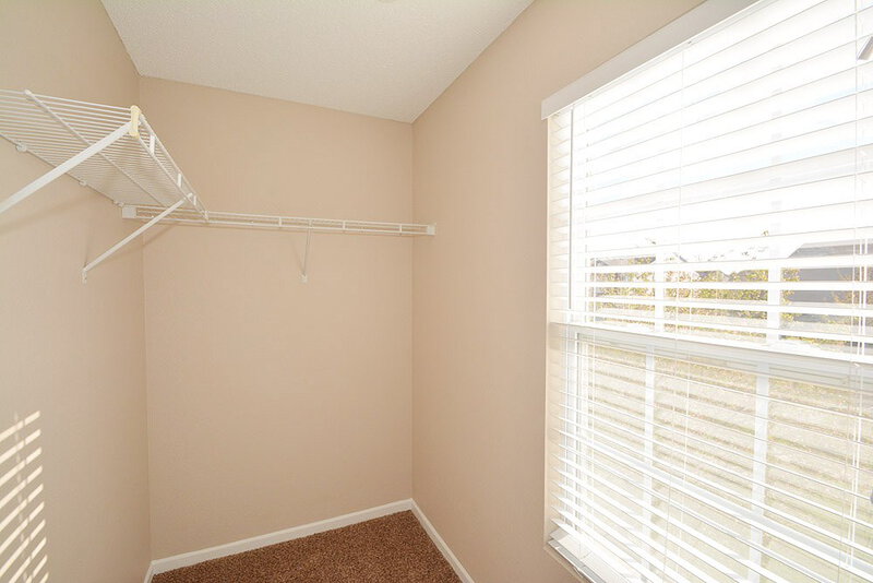 1,710/Mo, 15131 Clear St Noblesville, IN 46060 Closet View