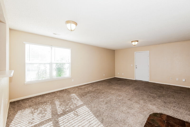 2,240/Mo, 720 Treyburn Lakes Way Indianapolis, IN 46239 Living Room View