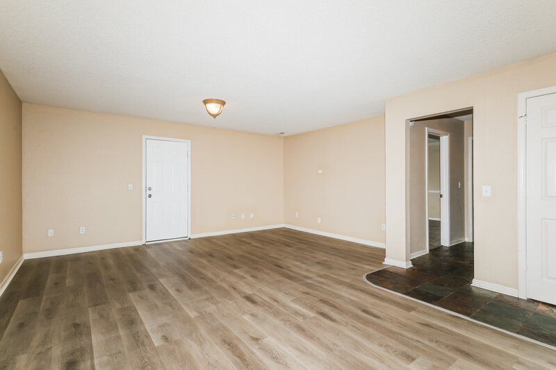 1,985/Mo, 720 Treyburn Lakes Way Indianapolis, IN 46239 Living Room View