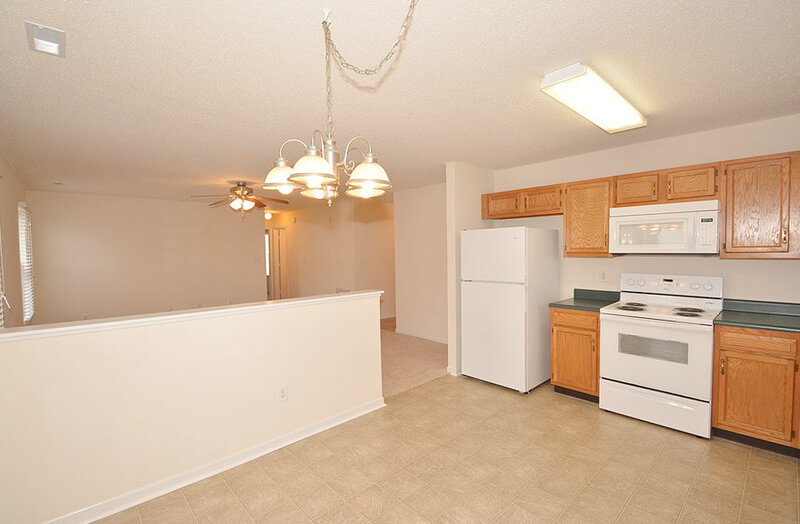1,530/Mo, 18847 Prairie Crossing Dr Noblesville, IN 46062 Kitchen View 5