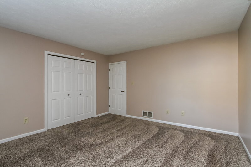 1,460/Mo, 4009 Leslie Ct Franklin, IN 46131 Master Bedroom View 3