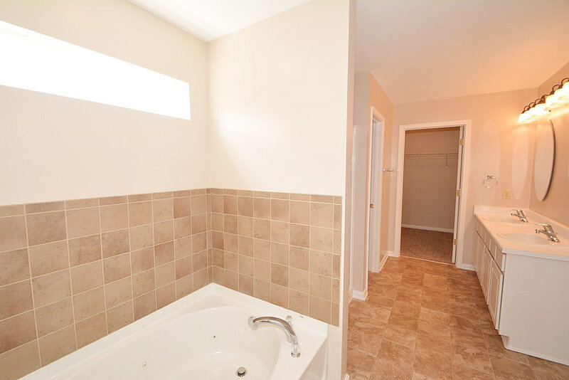 1,820/Mo, 8218 Twin River Dr Indianapolis, IN 46239 Master Bathroom View