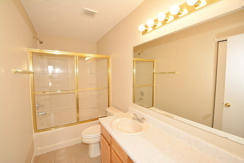 1,735/Mo, 777 Wheatgrass Dr Greenwood, IN 46143 Master Bathroom View