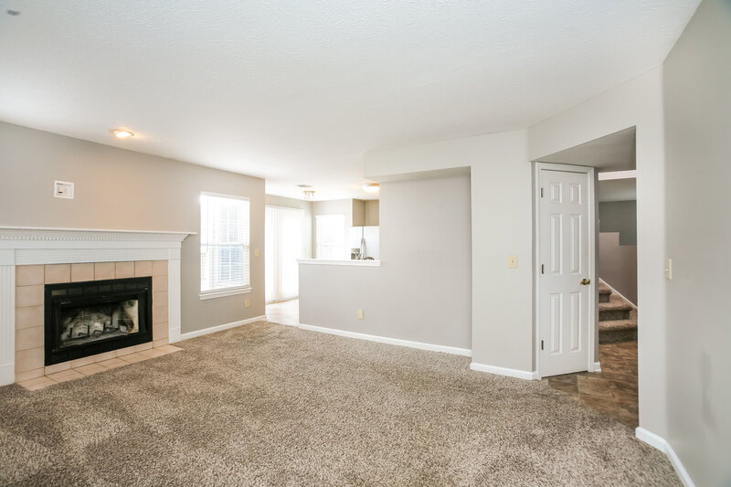 2,025/Mo, 6274 Valleyview Dr Fishers, IN 46038 Living Room View
