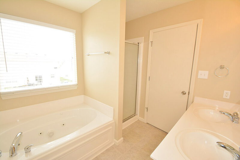 2,185/Mo, 14988 Lovely Dove Ln Noblesville, IN 46060 Master Bathroom View 2