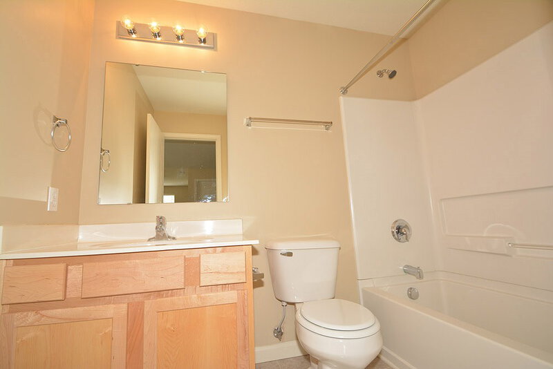 2,185/Mo, 14988 Lovely Dove Ln Noblesville, IN 46060 Bathroom View 2