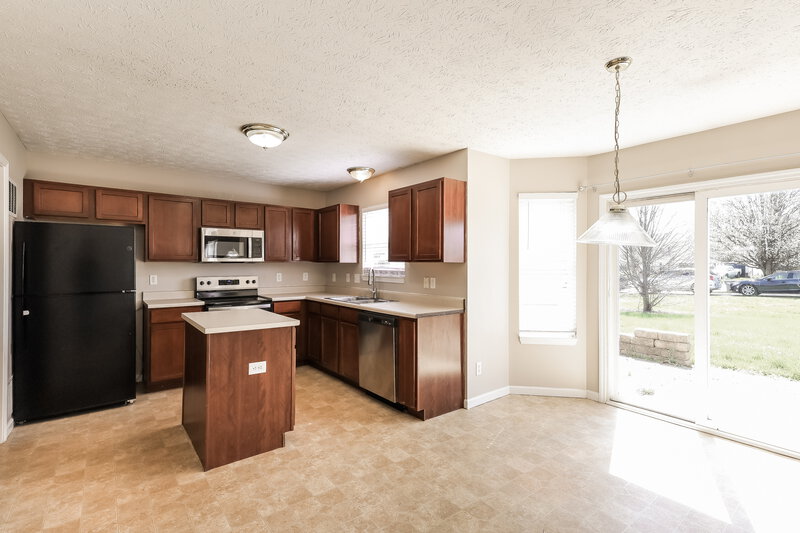 2,135/Mo, 841 Durham Way Greenwood, IN 46143 Kitchen View