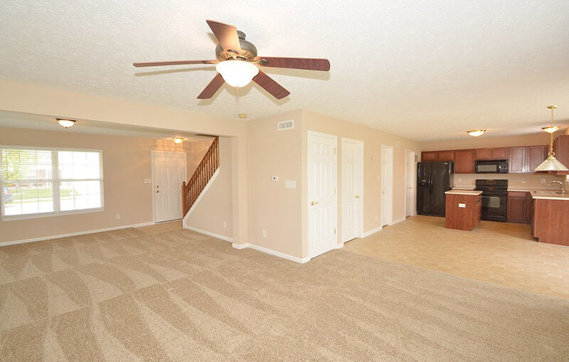 1,790/Mo, 841 Durham Way Greenwood, IN 46143 Family Room View 4
