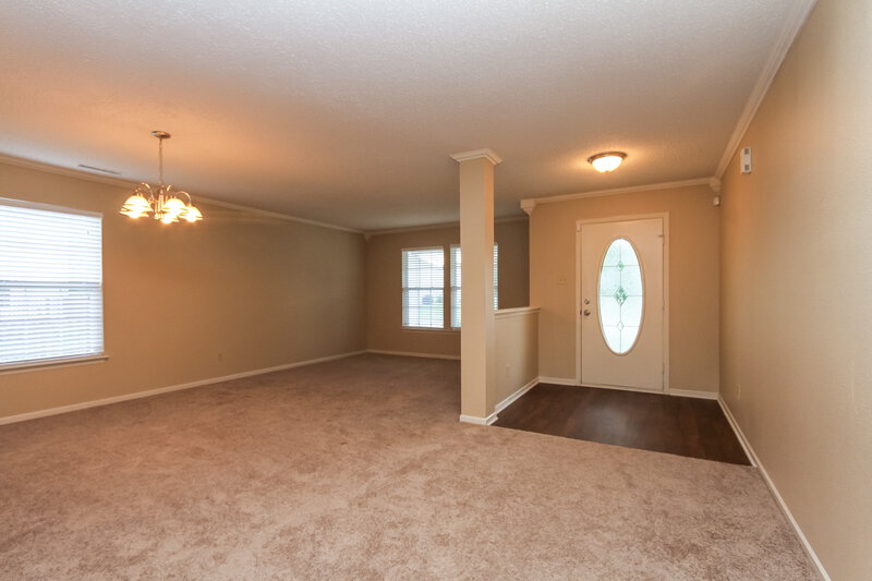 2,250/Mo, 10677 Raven Ct Fishers, IN 46037 Dining Room View 2