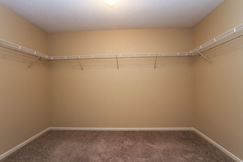 2,250/Mo, 10677 Raven Ct Fishers, IN 46037 Walk In Closet View