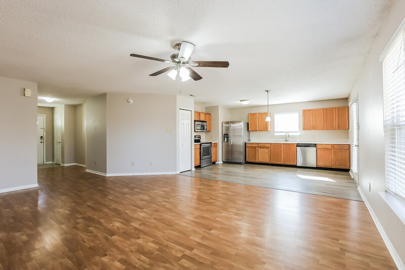 1,850/Mo, 1274 Castleford Ln Indianapolis, IN 46234 Living Room View