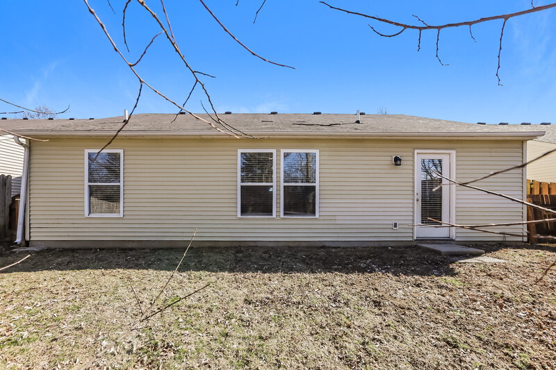 1,850/Mo, 1274 Castleford Ln Indianapolis, IN 46234 Rear View