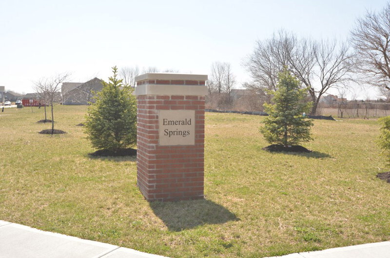 1,585/Mo, 5632 W Stoneview Trl McCordsville, IN 46055 Community Entrance View