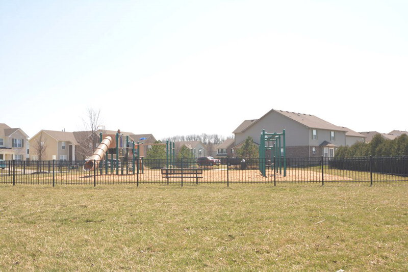 1,585/Mo, 5632 W Stoneview Trl McCordsville, IN 46055 Playground View