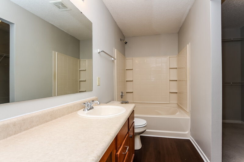 1,790/Mo, 7926 Hydrangea Ct Camby, IN 46113 Bathroom View