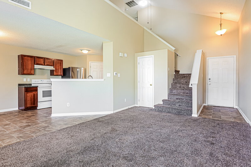 2,300/Mo, 1240 Cutler Ln Greenwood, IN 46143 Living Room View 2