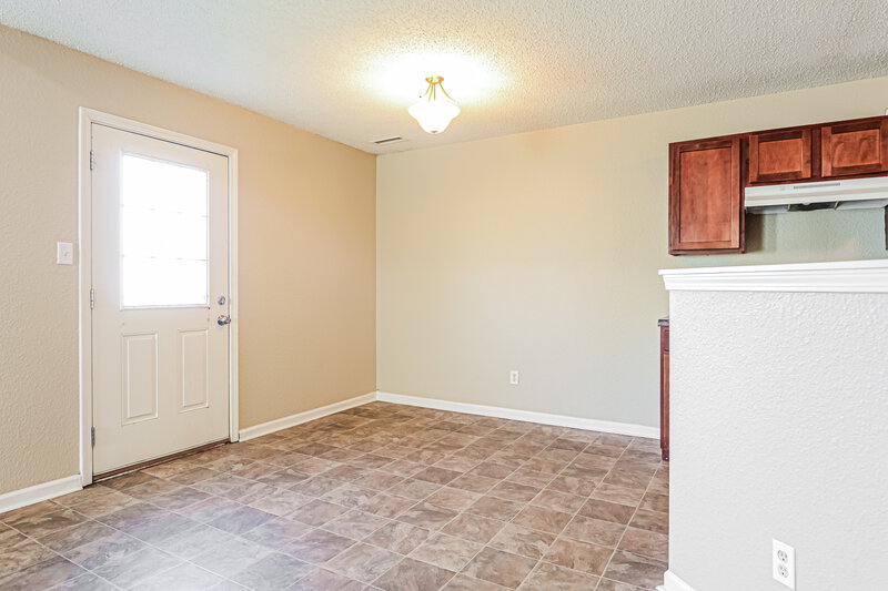 2,300/Mo, 1240 Cutler Ln Greenwood, IN 46143 Dining Room View