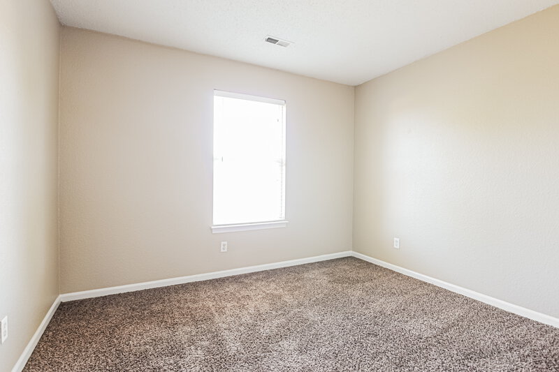 2,300/Mo, 1240 Cutler Ln Greenwood, IN 46143 Bedroom View 3