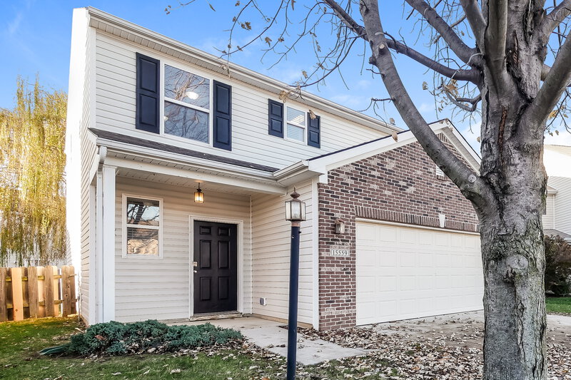 1,895/Mo, 15559 Old Pond Cir Noblesville, IN 46060 Front View