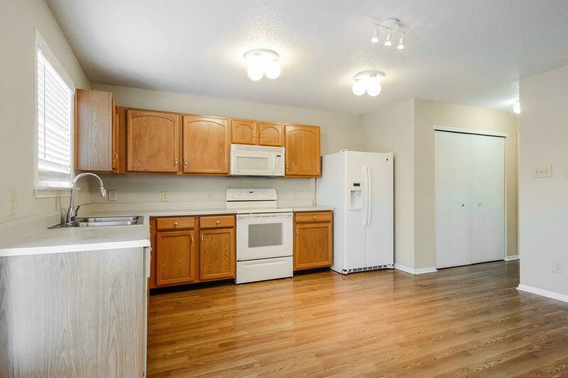 1,745/Mo, 8836 Hosta Way Camby, IN 46113 Kitchen View