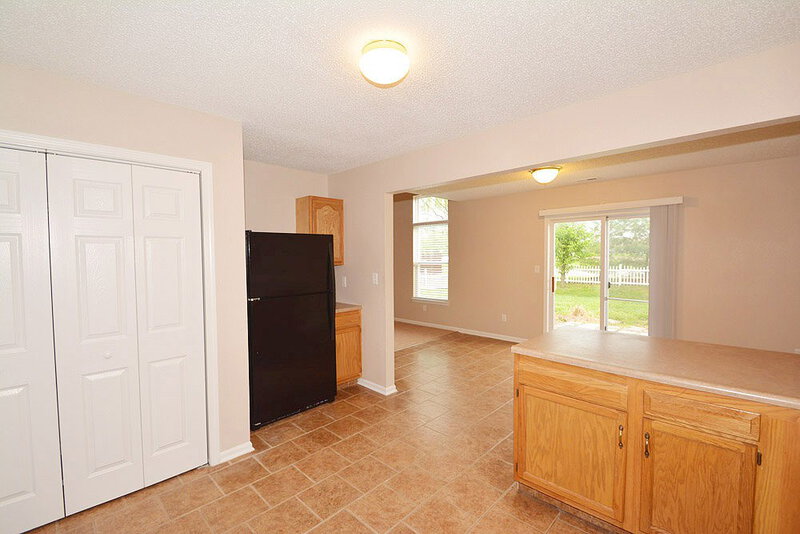 1,900/Mo, 15557 Outside Trl Noblesville, IN 46060 Kitchen View 4