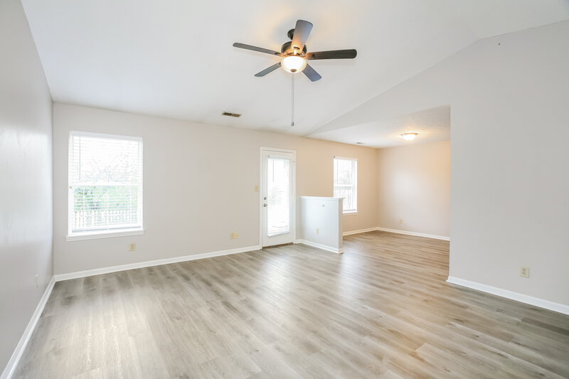 1,835/Mo, 9232 Whitecliff Way Indianapolis, IN 46234 Living Room View