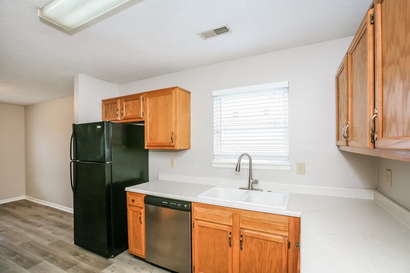 1,835/Mo, 9232 Whitecliff Way Indianapolis, IN 46234 Kitchen View